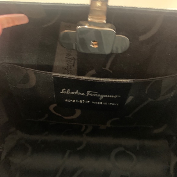 Salvatore Ferragamo Gancini Chain Shoulder Bag Sil - Picture 5 of 6